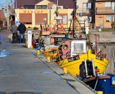 Kutry rybackie w porcie. 